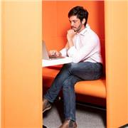 World traveller, former private English tutor to university students & data analyst in an international company. I also teach prog